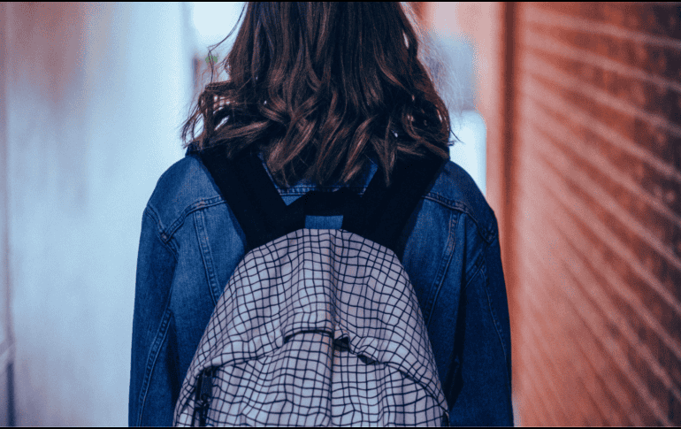 Al encontrar a la menor, autoridades la trasladaron a la comandancia policiaca. ESPECIAL / CANVA