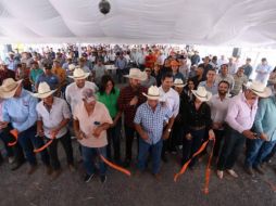 El evento integra actividades culturales como cabalgatas, jaripeo, recorridos turísticos, charreadas y ofrendas florales. CORTESÍA.