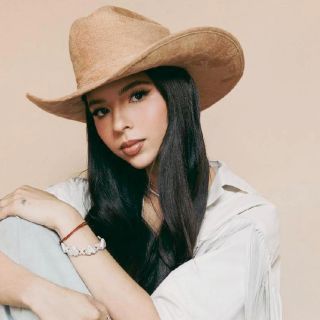 Ángela Aguilar le dedica “El equivocado” a Christian Nodal