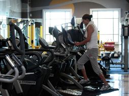 Usuarios, dueños de giomnasios y empleados de la empresa resultaron afectados por el repentino cierre de 1Fit. EL INFORMADOR/Archivo