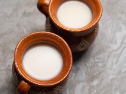 Durante el periodo azteca, el consumo de pulque estaba reservado para la élite, ceremonias religiosas, madres lactantes y ancianos, dada su importancia nutricional. ESPECIAL / CANVA