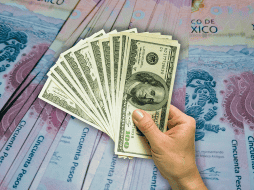 A pesar de que el peso cerró la semana con una depreciación, en el mercado de futuros de Chicago han mejorado las apuestas a favor del peso. EL INFORMADOR / O. Álvarez