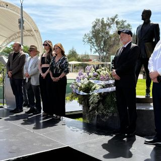 Universitarios celebran el legado de Raúl Padilla en su natalicio 71