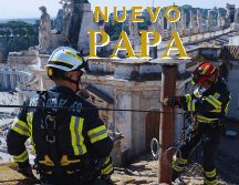 El humo negro indicará al exterior que no ha habido acuerdo, mientras que la fumata blanca, que se consigue añadiendo una sustancia química, anunciará que se ha elegido a un nuevo Papa. EFE