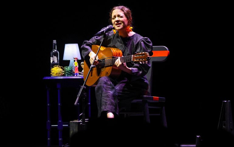 De la mano de Lafourcade, la música se volvió arte, un concepto a los sentidos, una experiencia de teatro vivo que invitó a la imaginación. EL INFORMADOR/ H. FIGUEROA.
