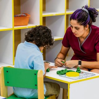 Amplían red de hospitales para tratar el autismo en menores de edad en Jalisco