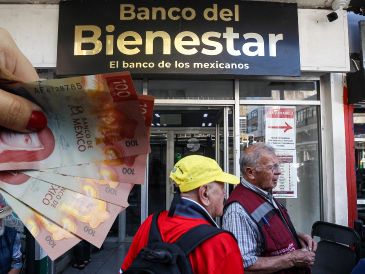 La Pensión Bienestar tiene como objetivo mejorar la protección social de la población adulta, dándole a cada persona el monto económico de manera directa y sin intermediarios. ESPECIAL / EL INFORMADOR y CANVA