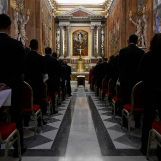 Cónclave: Cardenales inician el ritual para elegir al nuevo Papa