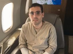 Imagen del hijo de Joaquín Guzmán durante su vuelo a Estados Unidos en 2023. ESPECIAL