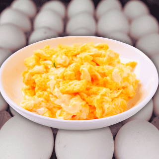 ¿Cómo cenar huevo para no engordar?