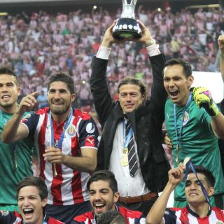 Chivas cumple 119 años; el equipo ha forjado una historia imborrable