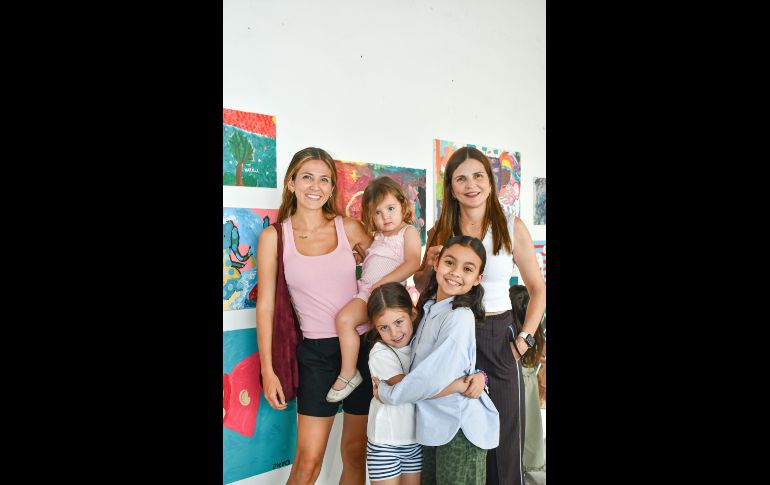 Nicole Antonio, Dominica Tamiz, Anika Ramos, Paula Amaral y Piedad Domínguez. GENTE BIEN JALISCO / M. Rached