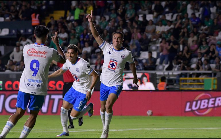 Andrés Montaño celebra su anotación, la segunda de la noche. IMAGO7/D. Muñós