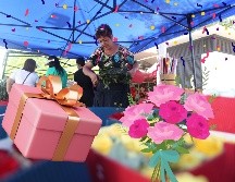 El mundo enloquece tratando de conseguir regalos y detalles para mamá, sin embargo, muchos de estos presentes pueden no ser del todo agradables para ellas. EL INFORMADOR / ARCHIVO