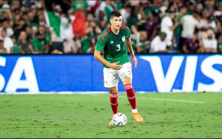 Por el momento, los centrales del club tapatío para el Apertura 2025 son Gilberto Sepúlveda y Miguel Tapias, sin embargo, Tapias suele alternar la titularidad y suplencia con los canteranos Luis Rey y Raúl Martínez.  Imago7