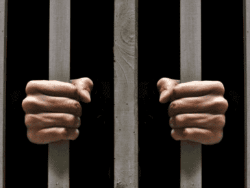 La sentencia precisa que, con su proceder, el deudor alimentario restringe los gastos de la madre, afectando su derecho a la libertad económica y a una vida digna. SUN / ARCHIVO