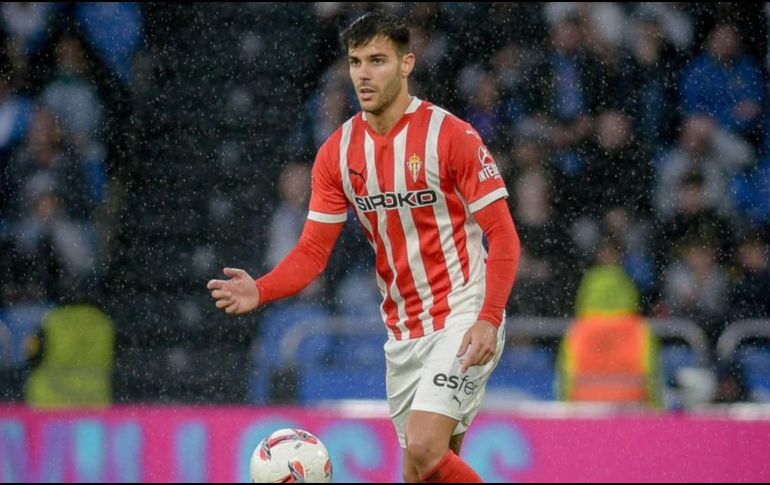 Roberto Suárez Pier se desempeña como defensor central, tanto por el sector izquierdo como por el derecho, además de que sabe cumplir funciones como pivote. INSTAGRAM/ @roberpier4.