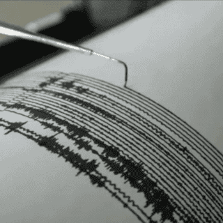 Sismo de 4.5 sorprende a Nuevo León (VIDEOS)
