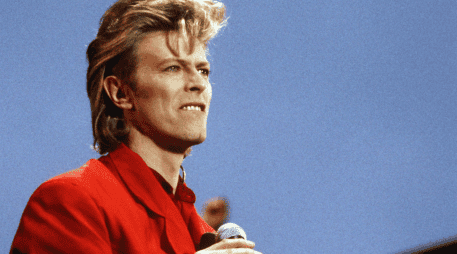 La de Bowie, es una figura de paradigma ecléctico, capaz de anticipar y moldear las corrientes culturales modernas. AFP / ARCHIVO