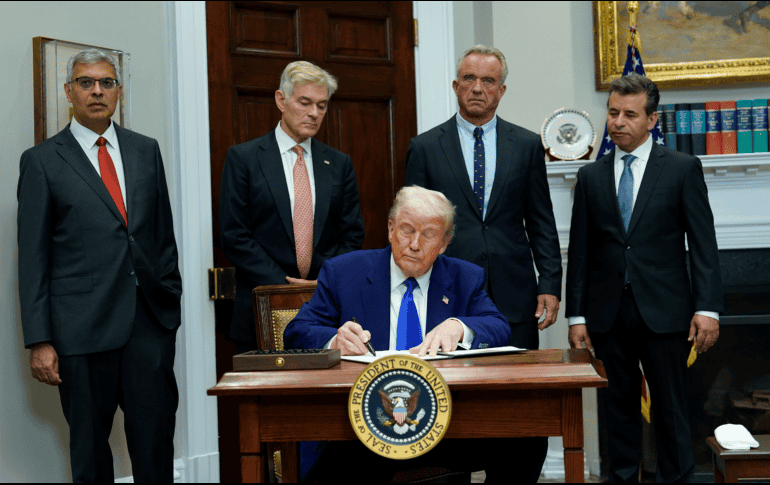 Donald Trump ha presentado esta acción como una batalla contra los intereses de grandes corporaciones. EFE