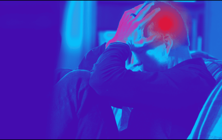 El dolor de cabeza en racimos es más frecuente en hombres y se presenta por la noche. ESPECIAL / CANVA