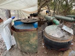 La embajada estadounidense en México y el ICE informaron este miércoles que, durante el operativo, se decomisaron grandes cantidades de sustancias ilegales y compuestos químicos empleados en la producción de narcóticos sintéticos a gran escala. X / Embajada de EU