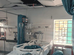 Daños en una de las salas del Hospital Indonesio tras los ataques del Ejército de Israel que han causado la muerte a un centenar de palestinos en la Franja de Gaza. EFE / A. Awad