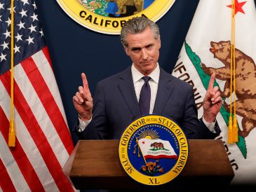 El gobernador de California ha atribuido gran parte de los problemas fiscales a las políticas comerciales del presidente Trump. EFE / ARCHIVO