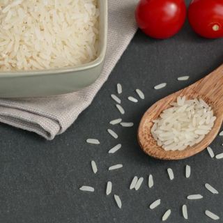 ¿Cuántas veces se debe lavar el arroz y por qué es importante hacerlo?
