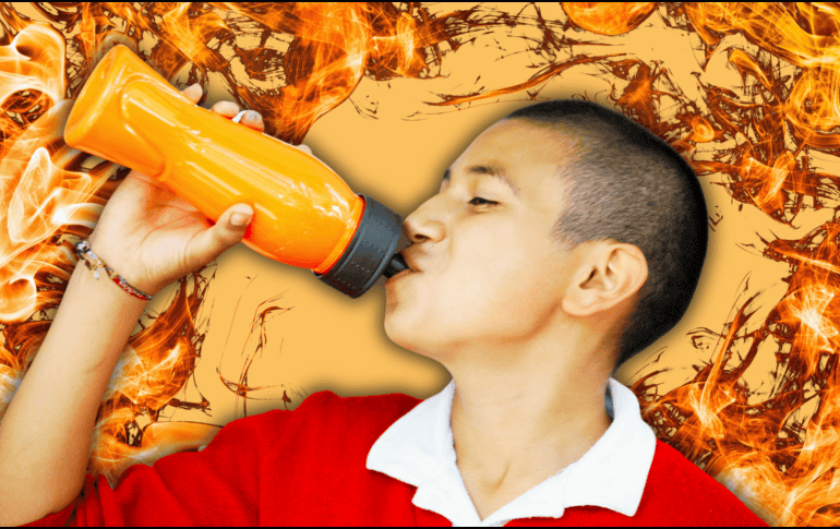 Los niños obesos o desnutridos deben ser vigilados ante el calor para evitar un golpe. NTX / ARCHIVO