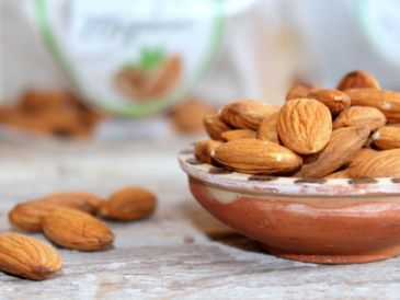 Las almendras pueden brindar diferentes beneficios para la salud. Pixabay