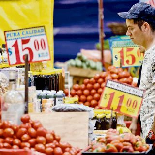 El Banco de México recorta en 50 puntos su tasa de referencia