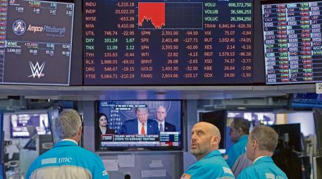 La política económica de Donald Trump no ha levantado la confianza de las calificadoras. AP