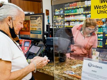 Legisladores del Partido Republicano fueron clave para que el Comité de Presupuesto de la Cámara de Representantes de Estados Unidos frenara el impuesto del 5% a las remesas, afectando el dinero que los connacionales envían a sus familias en México.