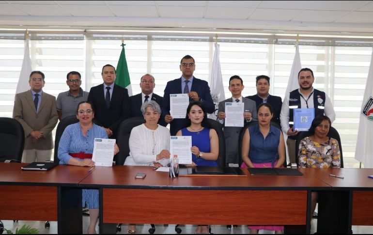 Autoridades del Instituto Jalisciense de Ciencias Forenses (IJCF) y la Fiscalía General de Justicia del Estado de Zacatecas firmaron un convenio de colaboración que permitirá el intercambio de información y capacitación del personal especializado en ambos estados. CORTESÍA
