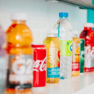 ¡Resiste el calor! Profeco aprobó estas bebidas hidratantes