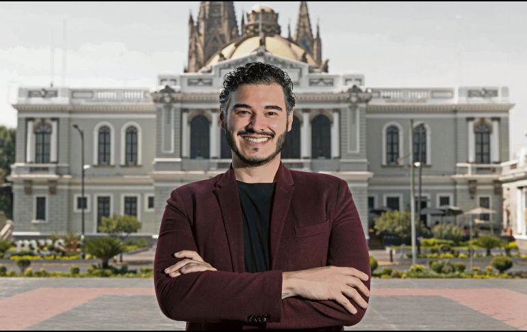 Moisés Vizcarra Schiaffino es gestor cultural y artista gráfico. Cuenta con maestría en Narrativa Gráfica y con licenciatura en Ciencias de la Comunicación. CORTESÍA