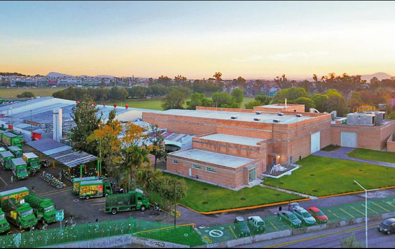 La embotelladora AGA goza de una amplia trayectoria y una reputación intachable, valores que día con día fortalecen su marca en el mercado. ESPECIAL