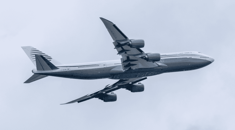 Estados Unidos acepta formalmente el Boeing ofrecido por Catar como nuevo Air Force One. AP Photo/B. Curtis.