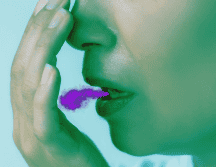 Especialistas aconsejan que si a pesar de la higiene, el mal aliento continúa, es importante visitar a un profesional de la salud. ESPECIAL / CANVA