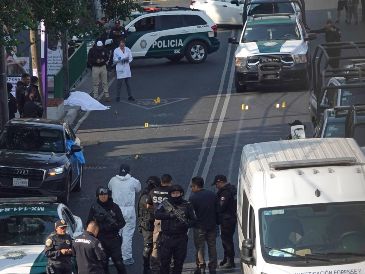 "Las indagatorias han permitido identificar la participación de al menos cuatro personas presuntamente relacionadas con el evento”, afirmó el secretario de SSC de Ciudad de México. EFE/M. Hartz