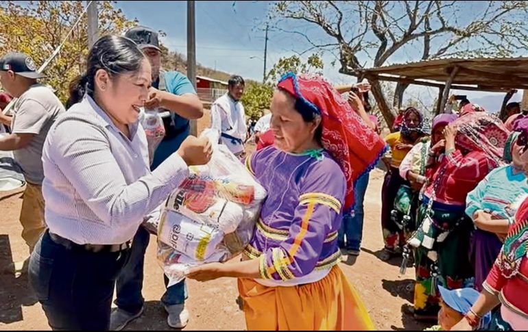 Comuneros de San Andrés Cohamiata mantienen retenida a una comitiva por un conflicto limítrofe no resuelto. ESPECIAL