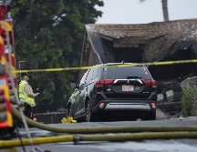 Según la Administración Federal de Aviación (FAA), la aeronave, una Cessna 550, se estrelló alrededor de las 3:45 a.m. cerca del Aeropuerto Ejecutivo Montgomery-Gibbs. AP / G. Bull