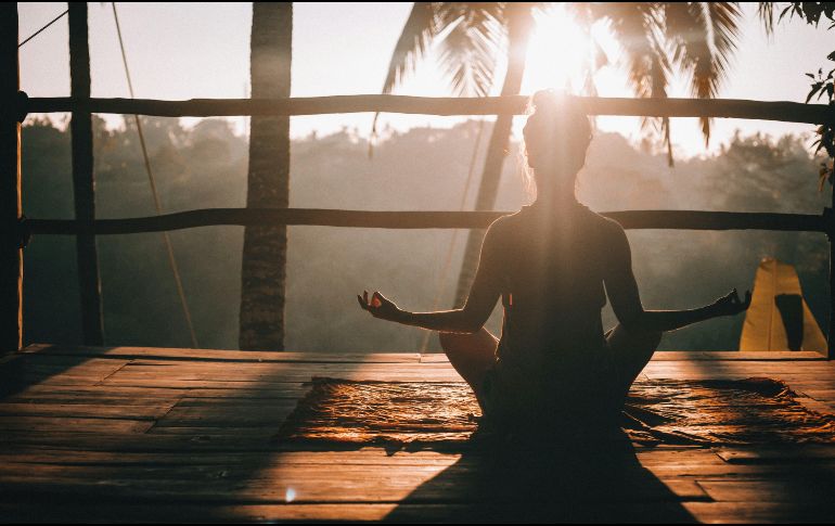 “Manifestar”, actualmente, consiste en imaginar el logro de algo que se desea, creyendo que se volverá realidad y tendrá altas probabilidades de suceder. UNSPLASH / J. Rice