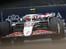 Tras revisar las grabaciones y datos telemétricos, y luego de escuchar a Bearman y a un representante del equipo, los comisarios concluyeron que el piloto había cometido una infracción clara. EFE / Y. Valat