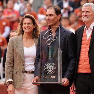 Rafael Nadal regresa a Roland Garros para un emotivo homenaje