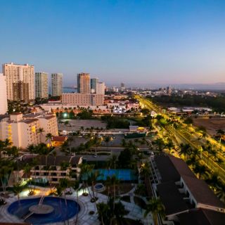 Puerto Vallarta impulsa inversión hotelera y se consolida como líder turístico en México