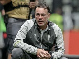 Milito y su cuerpo técnico se presentaron este lunes para conocer su nuevo lugar de trabajo. X/ @Atletico