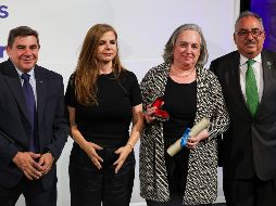 Federico Castillo Blanco, secretario general de la UIM; Karla Planter, rectora general de la UdeG, y Leonor Rodríguez, vicesecretaria general de Asuntos Económicos de la UIM. EL INFORMADOR/H. Figueroa