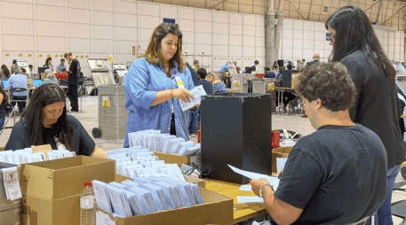 Ultraderechista Chega logra escaño y centroderecha otro del voto en exterior de Portugal. EFE/S. Samhan.